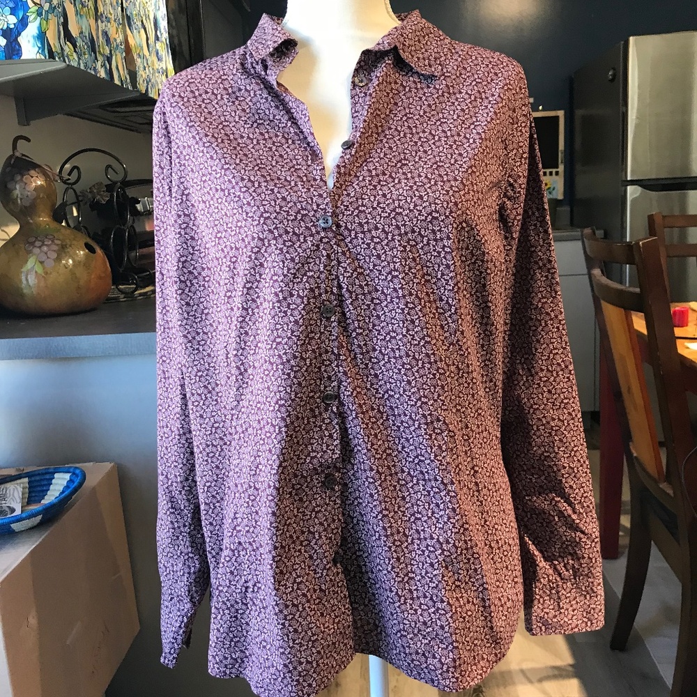 Eddie Bauer Ladies Long Sleeve Button Down Shirt